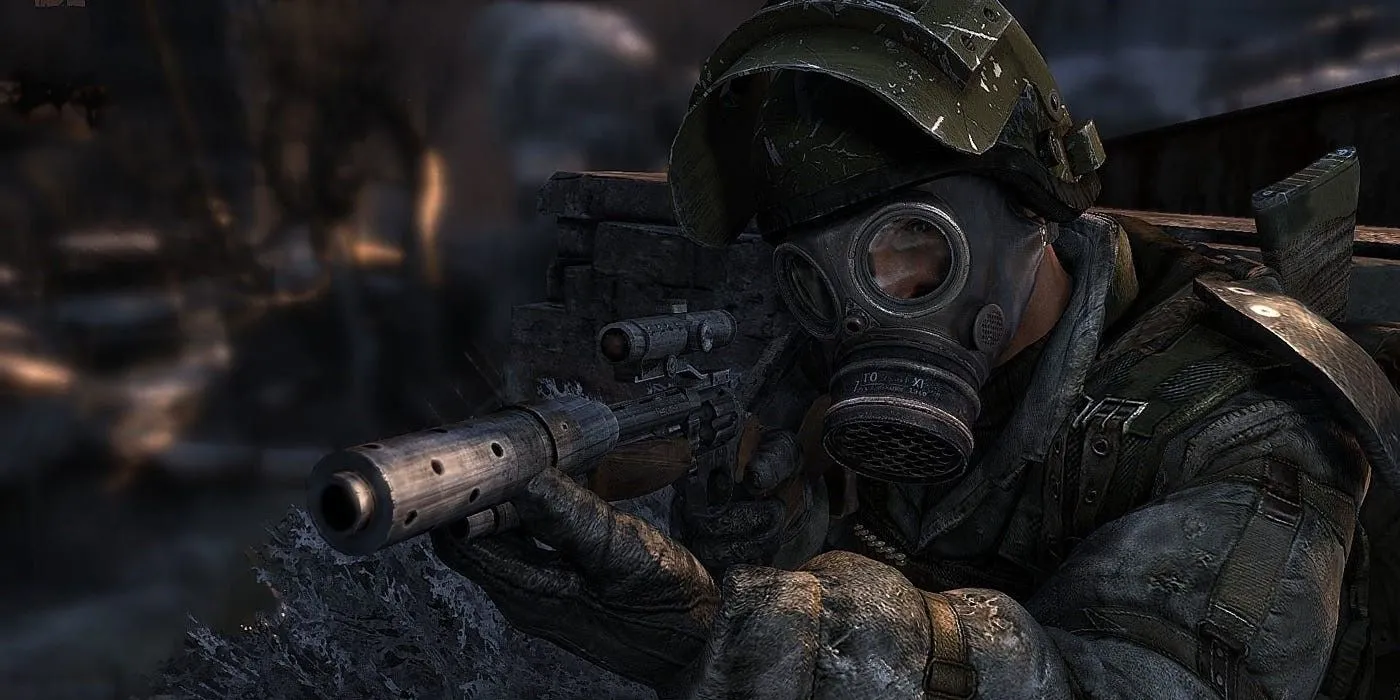 Nhân vật Artyom trong game Metro 2033 Redux đối mặt hiểm nguy ở đường hầm Moscow