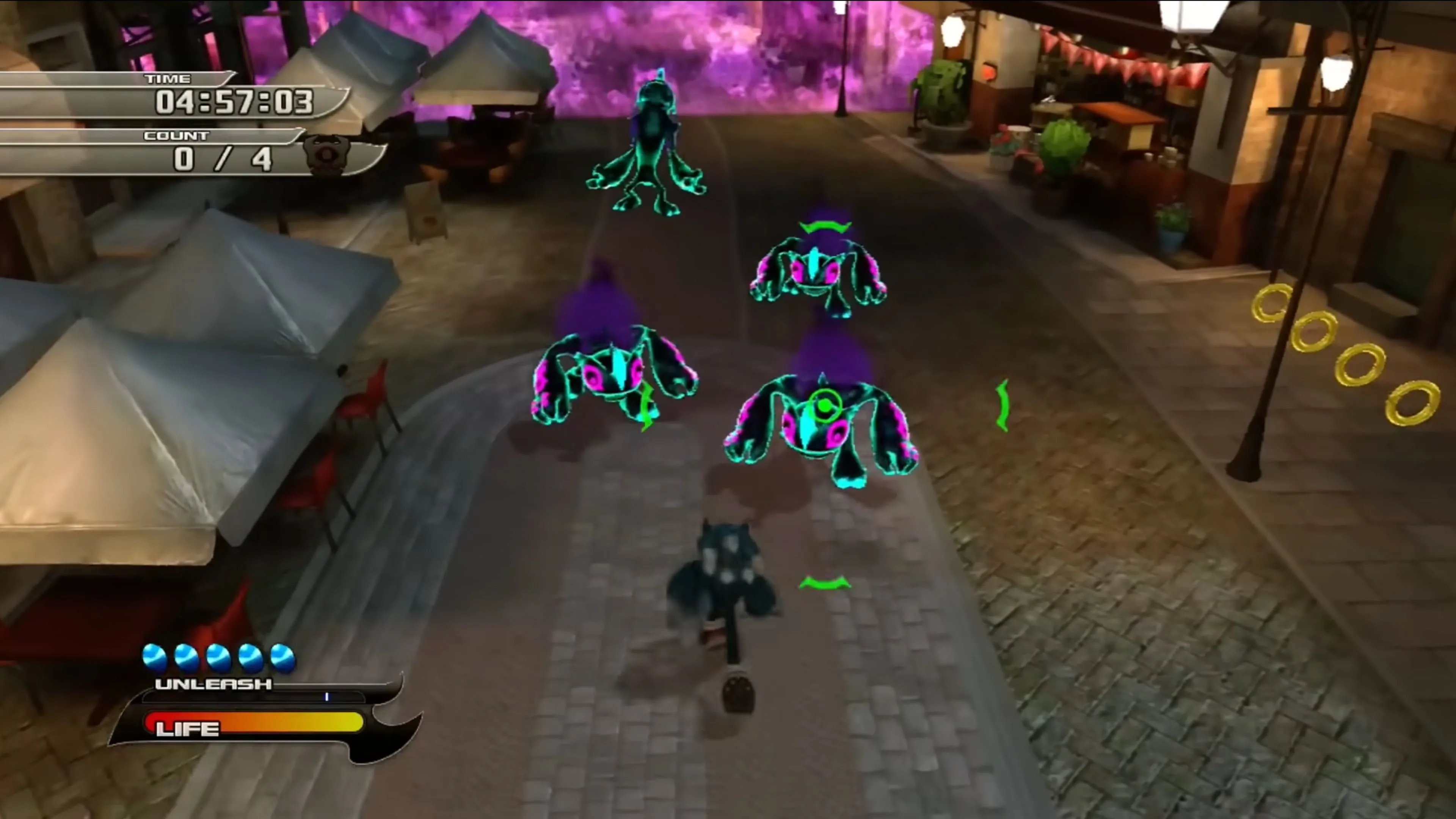 Werehog chiến đấu với kẻ thù trong màn chơi đêm của Sonic Unleashed