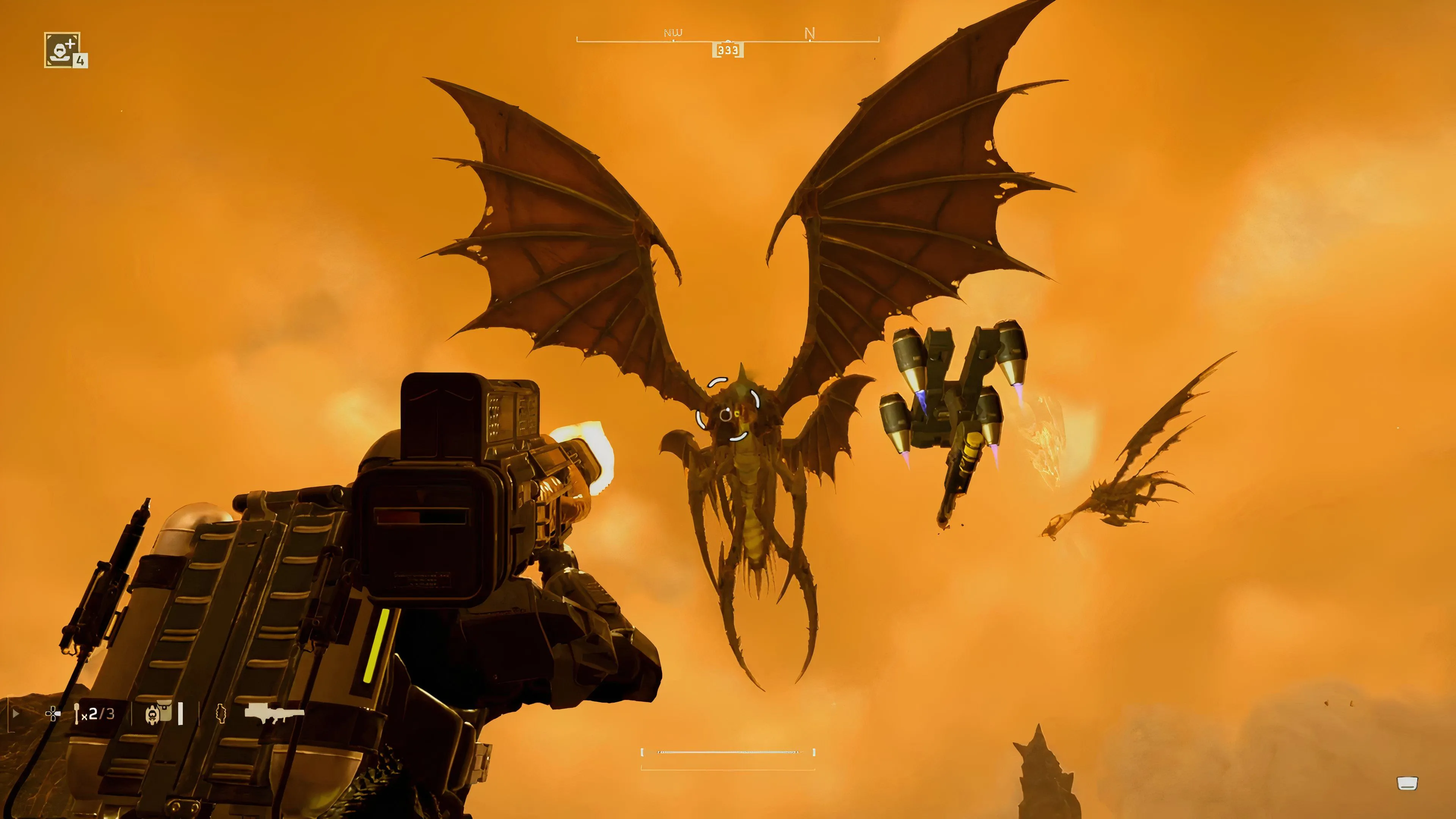 Chiến binh Helldiver sử dụng pháo Quasar Cannon tấn công Dragonroach Helldivers 2 vào điểm yếu đầu