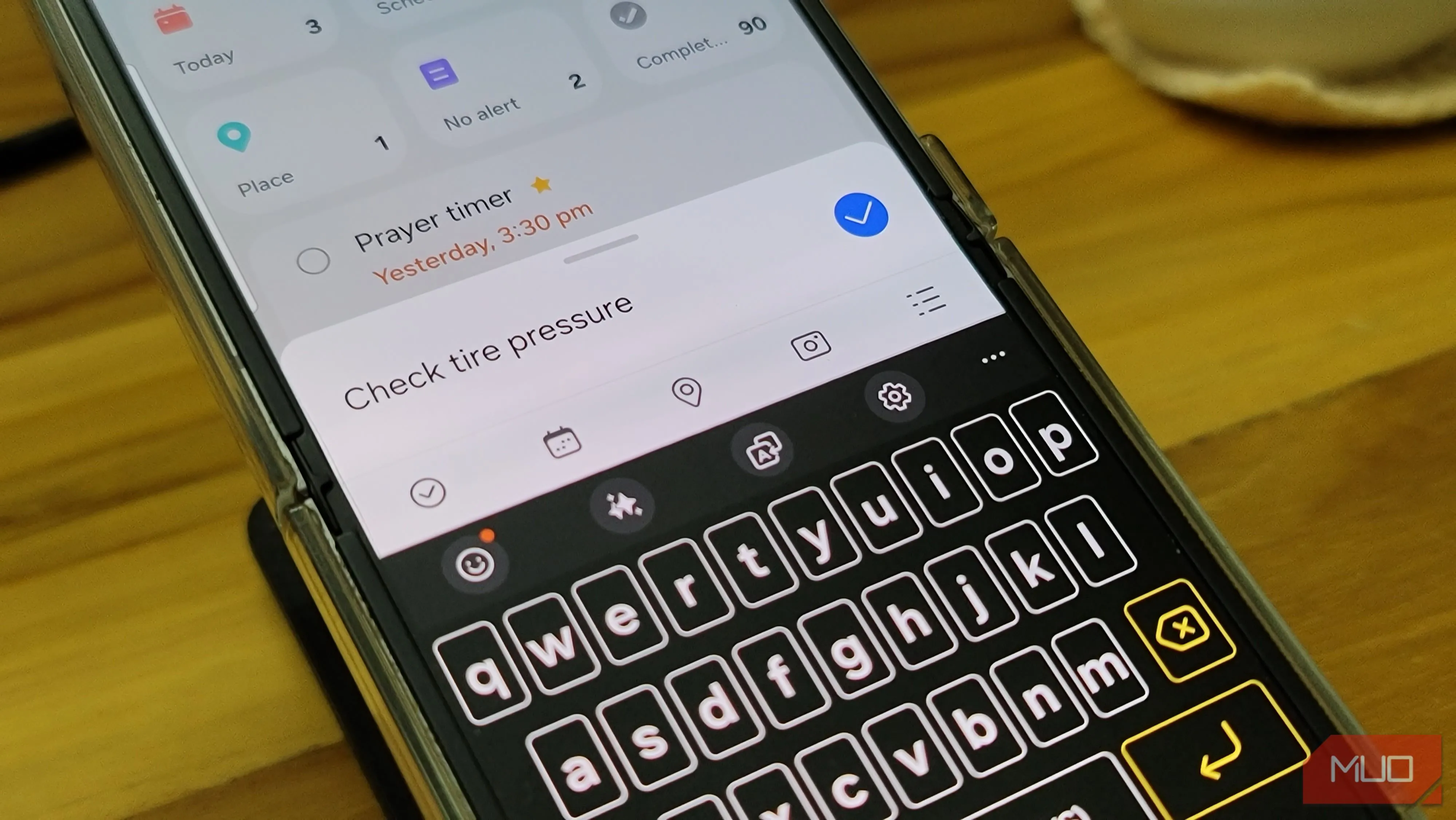 Giao diện thêm nhắc mới của Samsung Reminder trên Galaxy Z Flip 6 với nút ghi âm tích hợp