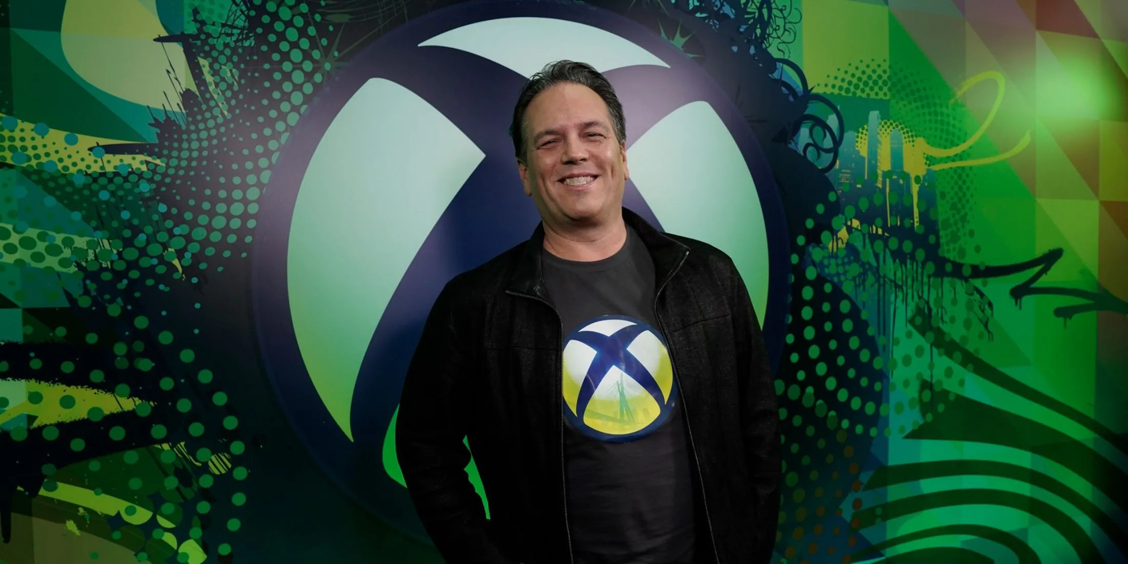Phil Spencer trong cuộc phỏng vấn với Famitsu, nhấn mạnh chiến lược đa nền tảng của Xbox