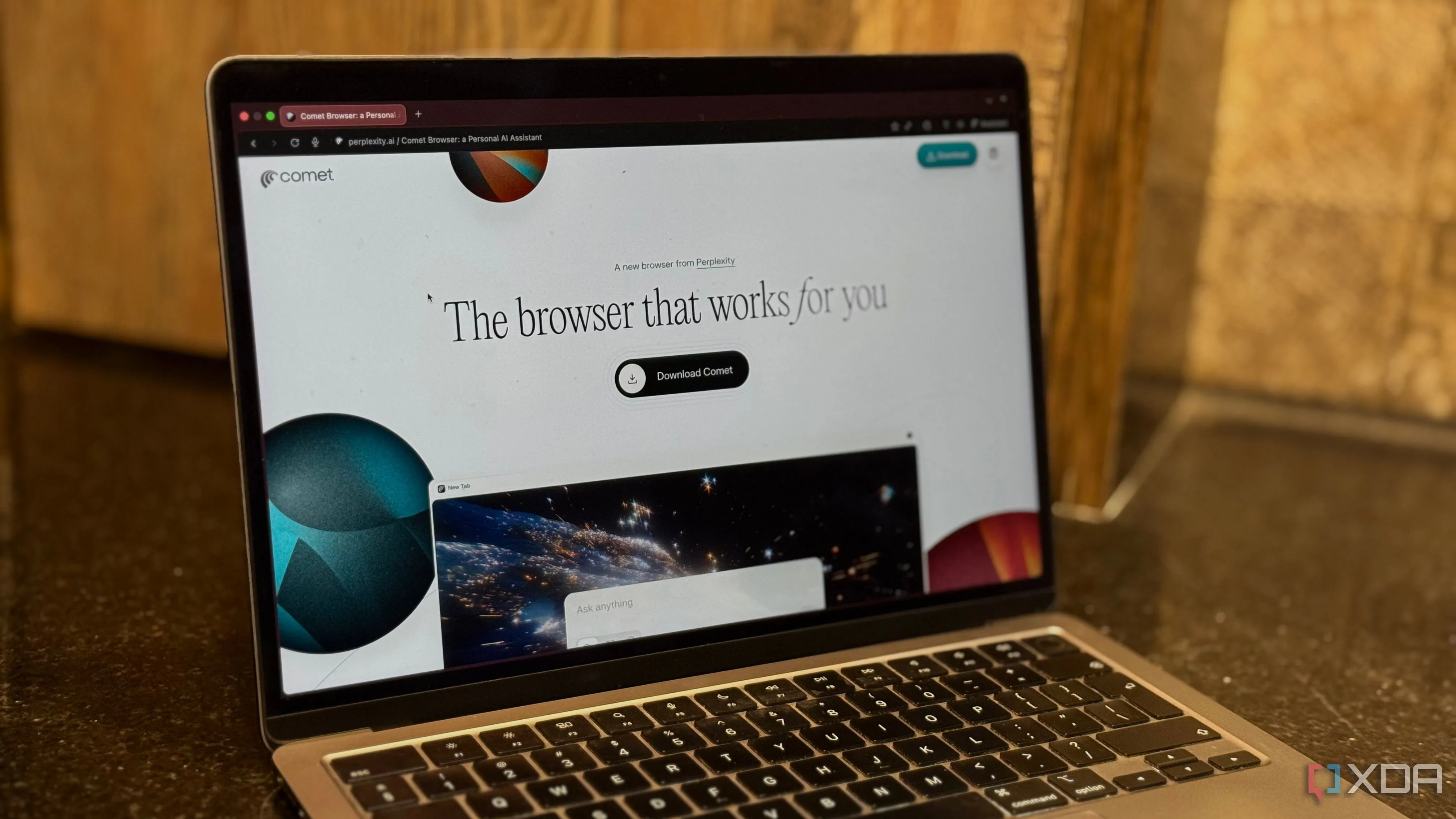 Trang tải Perplexity Comet hiển thị giao diện tải trên macOS